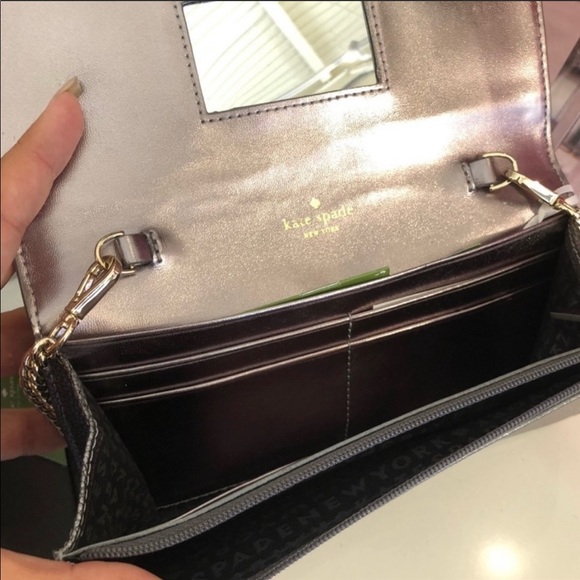 ✨Kate Spade Milou Laurel Way Sparkly Wristlet ✨ - Picture 5 of 8